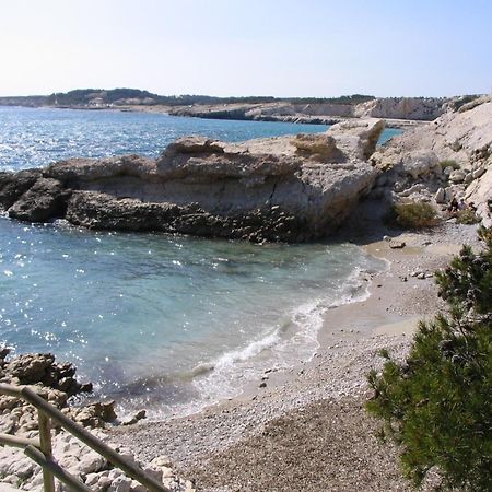 *Tiny Jungle* / Plage, Port Et Commerces A Pied Sausset-les-Pins Exteriör bild